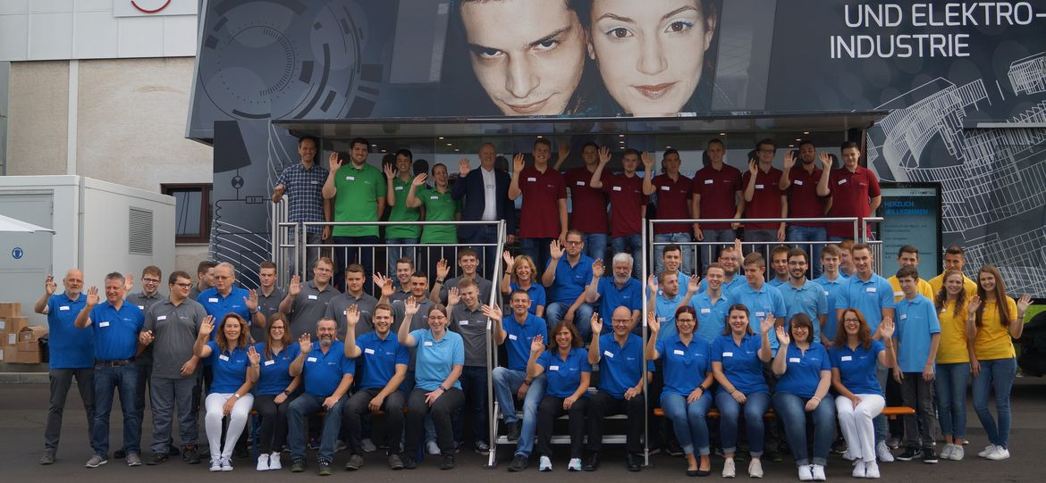 Schunk trainees provide information about training and dual courses of study
